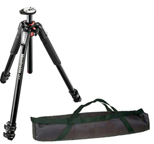 Manfrotto 055 with carrying bag