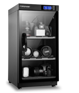 An image showing the capacity of the FORSPARK 50L dehumidifying dry camera cabinet